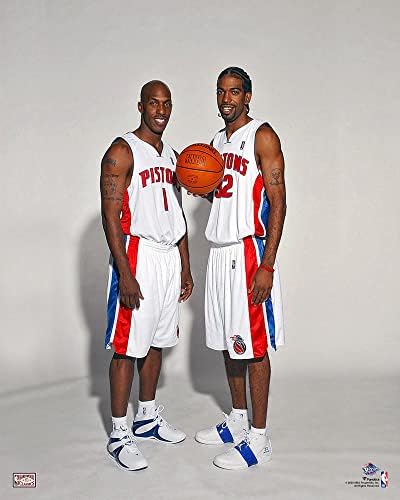 Chauncey Billups și Richard Hamilton Detroit Pistons nesemnat Larry O'Brien NBA Championship Fotografie - Artă originală NBA